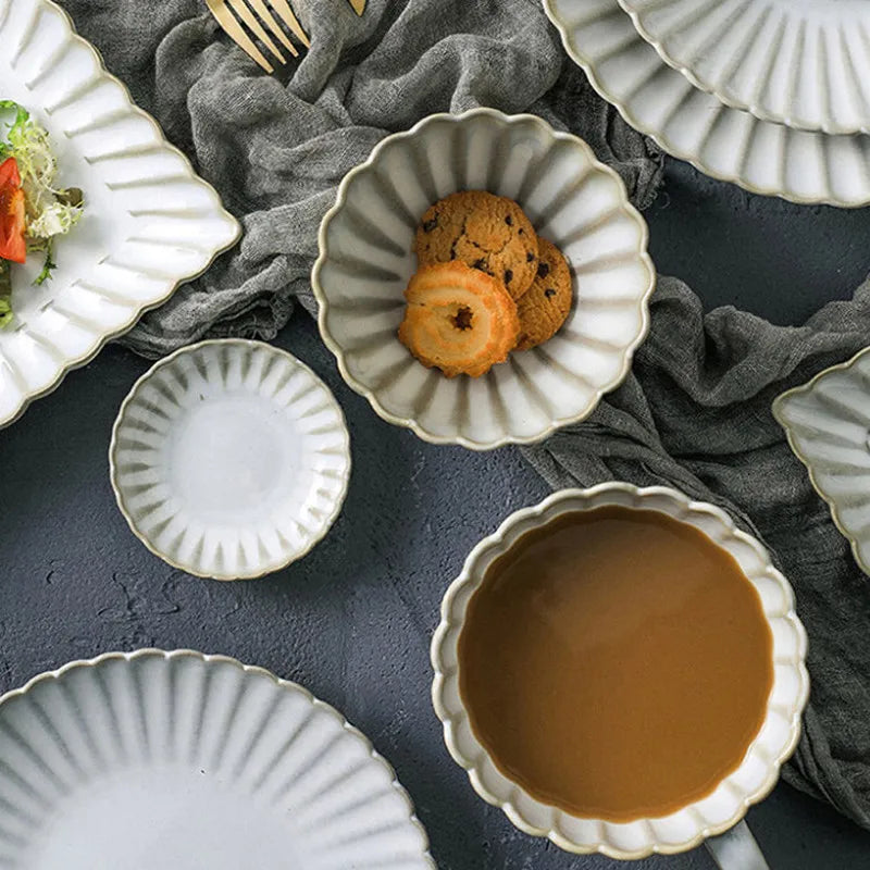 Retro Petal Dinner Plate Ceramic Kitchen Plate Tableware Set Food Dishes Rice Salad Noodles Bowl Soup Kitchen Cook Tool 1Pc