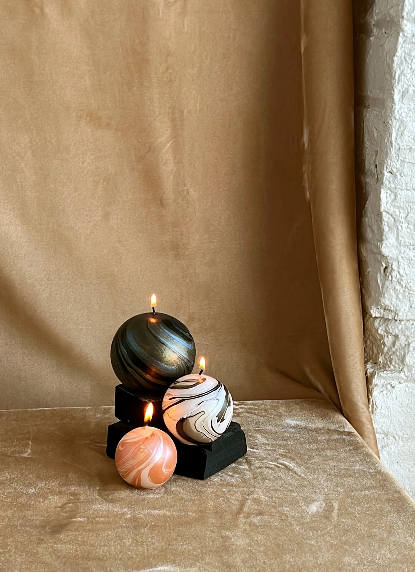 Metallic Marble Sphere Candle