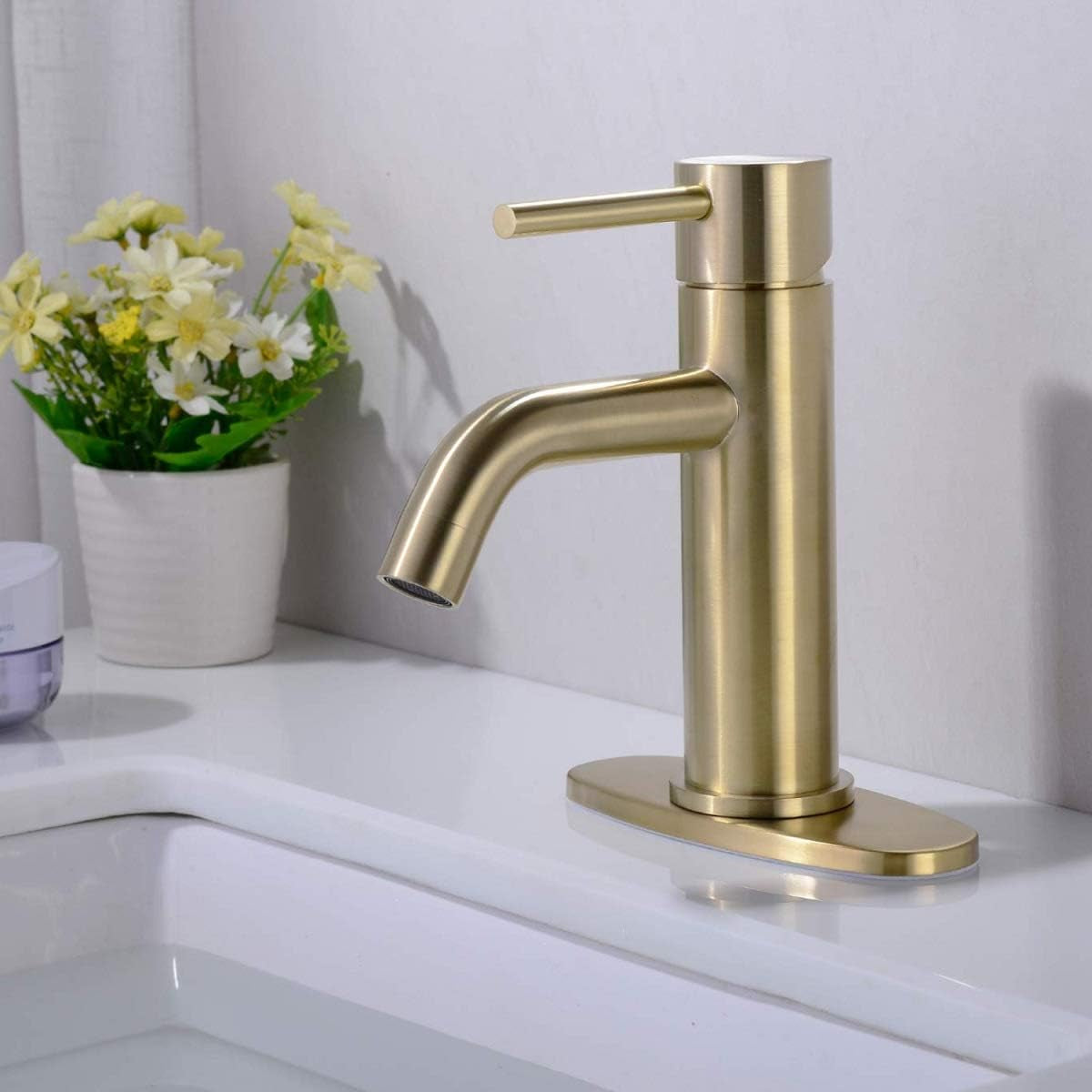 Brass Single Lever Single Hole Bathroom Basin Sink Faucet with Pop up Drain Assembly and 6-Inch Hole Cover Deck Plate,Brushed Gold