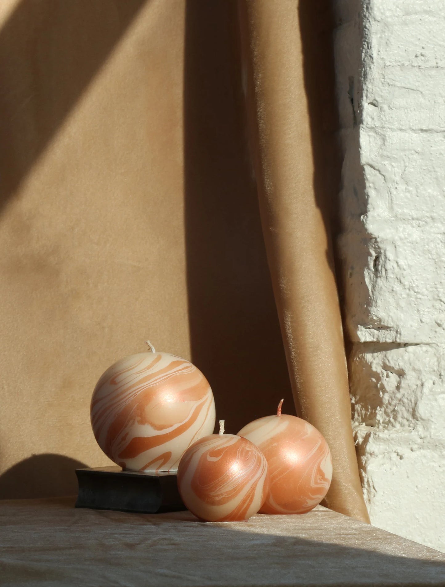 Metallic Marble Sphere Candle