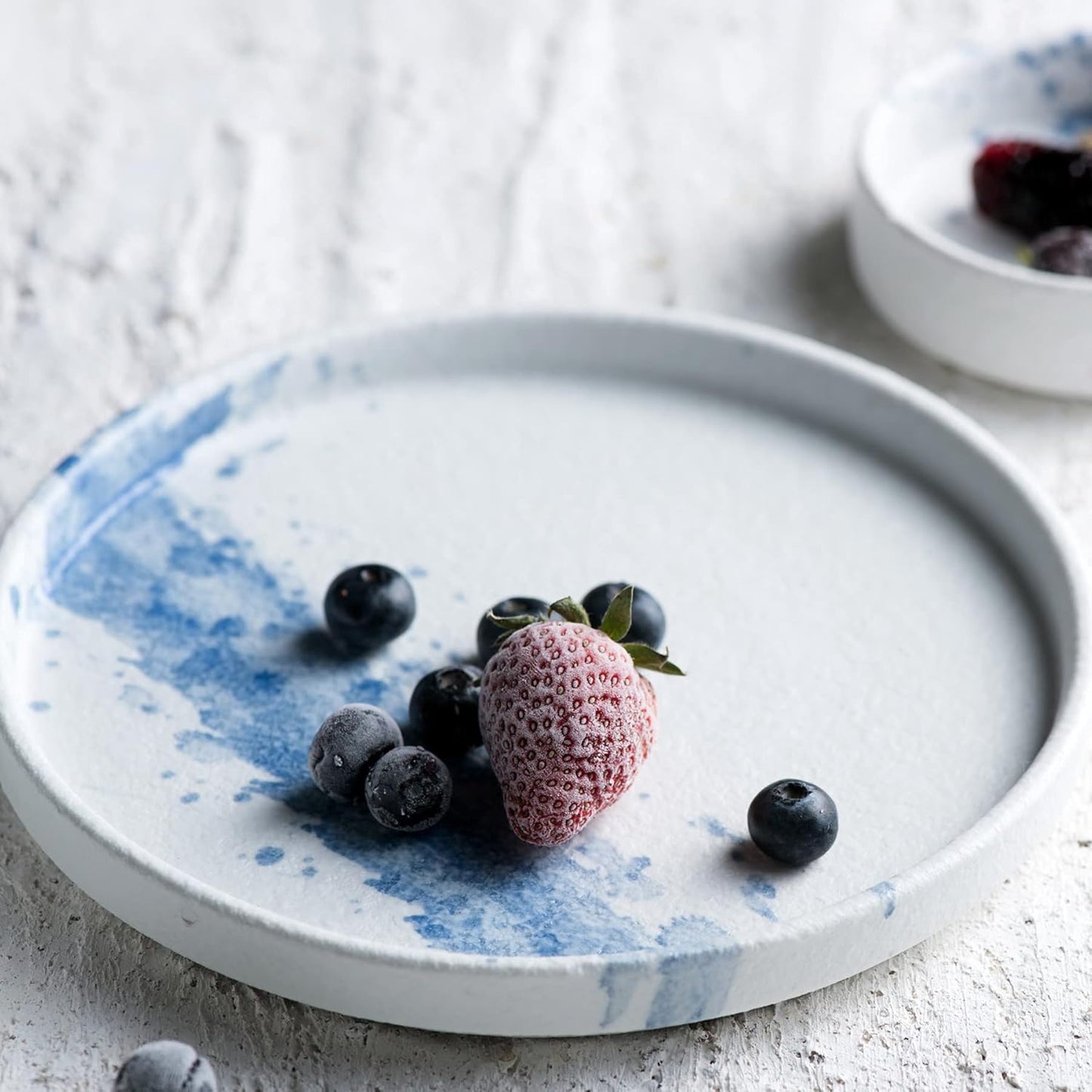 Dinner Plates Set 8.5 Inch Ceramic Dessert Serving Plates Salad Plates,Set of 4 (Matte White&Blue)