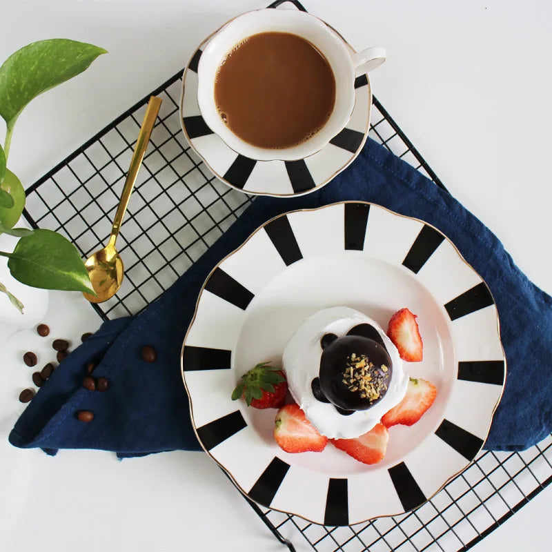 Black-And-White Hepburn Vintage Breakfast Plate Ceramic Plate Striped Wave Dot Tableware