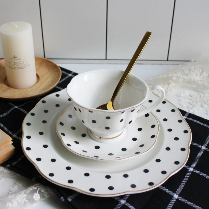 Black-And-White Hepburn Vintage Breakfast Plate Ceramic Plate Striped Wave Dot Tableware