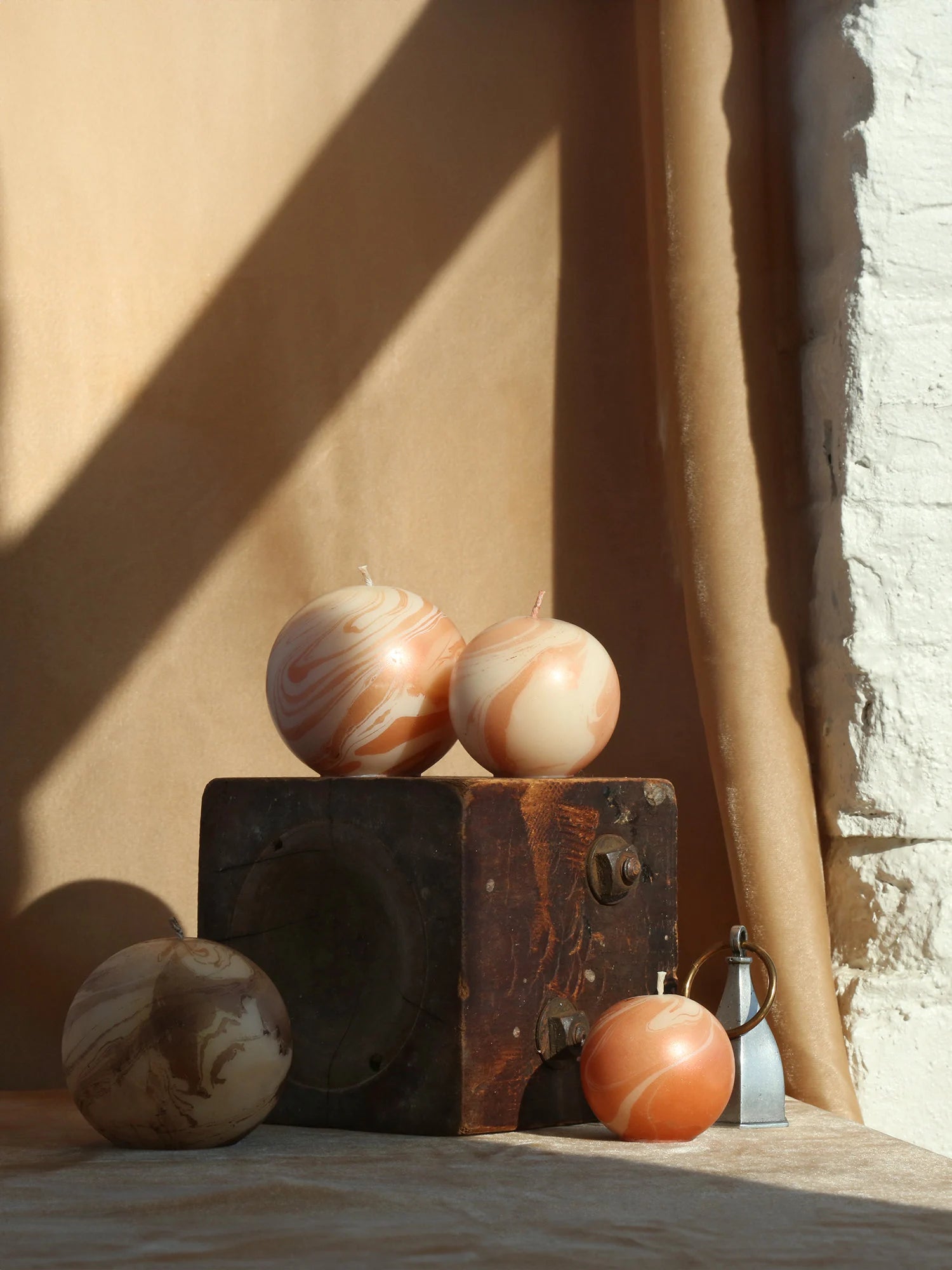 Metallic Marble Sphere Candle